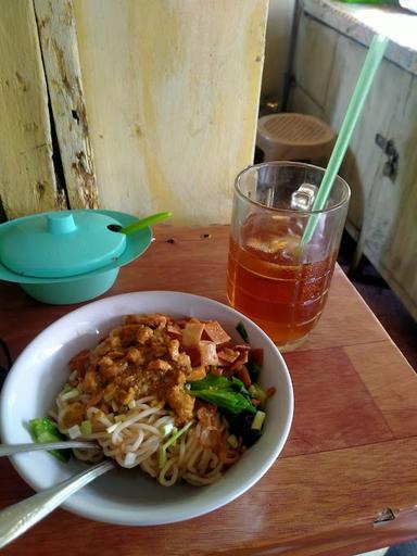 WARUNG MONGGO KERSO