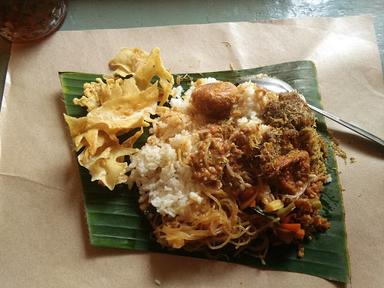 WARUNG NASI PECEL BU WIWIK