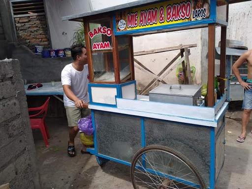 BAKSO DAN MIE AYAM LAROS