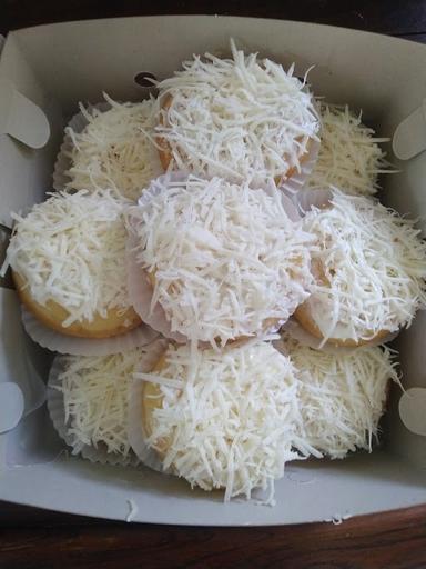 DONUT KENTANG SAWANGAN