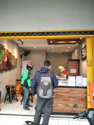 ROTI'O SERUA SAWANGAN