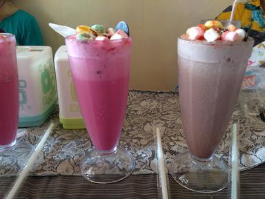 KEDAI MOODBOOSTER (CAFE NONGKRONG)