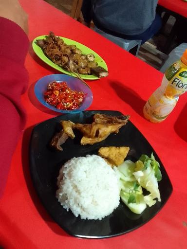 AYAM PENYET KENANGA