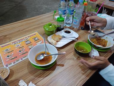 BAKSO MIE AYAM PEMPEK BERKAH