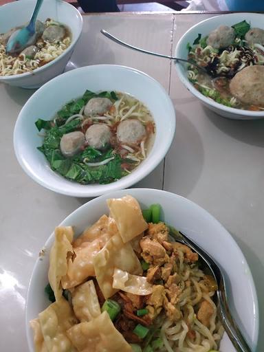 MIE AYAM & BAKSO MAS EKO