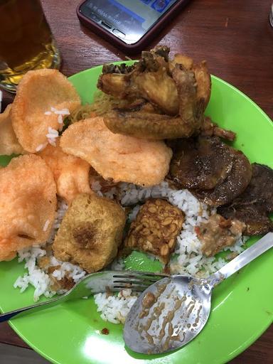 NASI UDUK BETAWI & WARKOP WARUNG DJATI