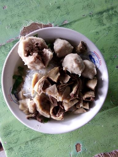 BAKSO URAT PAK KAFIT KARANG ASEM