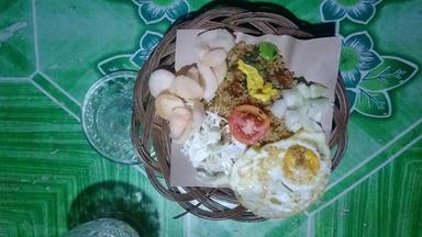 NASI GORENG DAN BAK MIE JAWA PAK MARTOYO