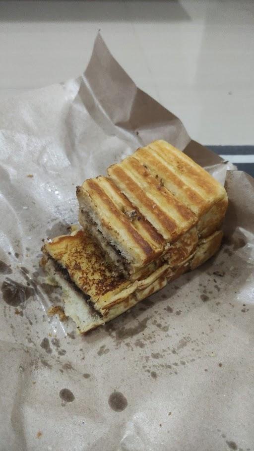 ROTI BAKAR BANDUNG PAK DE