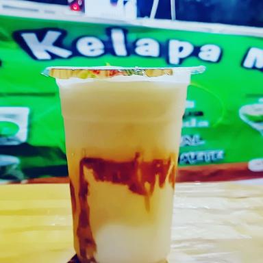 JUS KELAPA MUDA