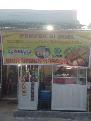 JUS & BAKSO BAKAR SI DOEL