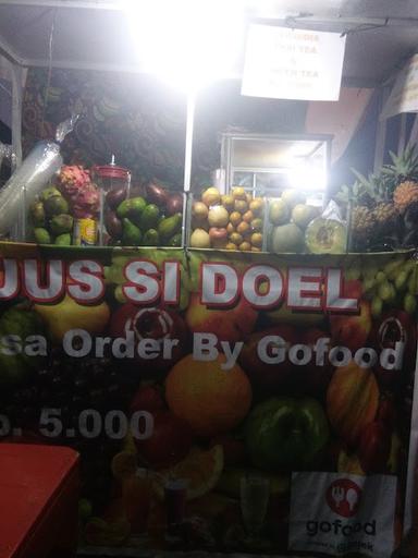 JUS & BAKSO BAKAR SI DOEL