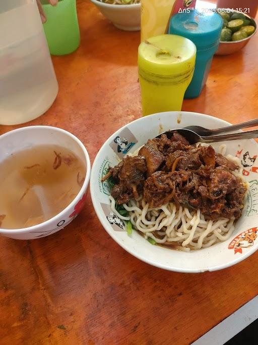 BAKSO BAKAR DEPAN MM (BIOSKOP LAMO)