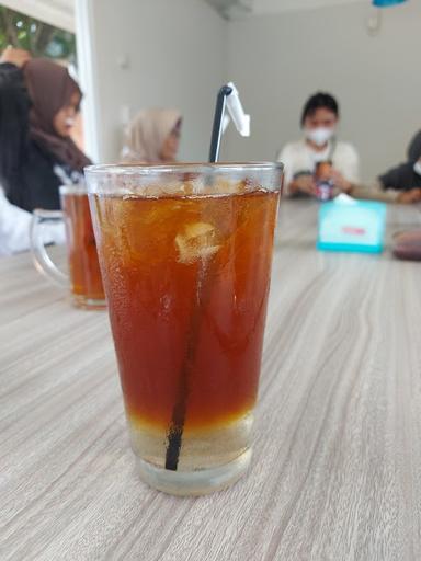 KOPI DARAT GARDEN CAFE JAKABARING