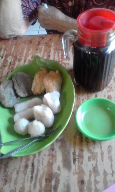 PEMPEK HANY