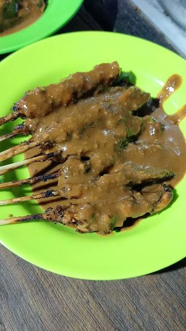 SATE MADURA (H. M. DAHLAN)