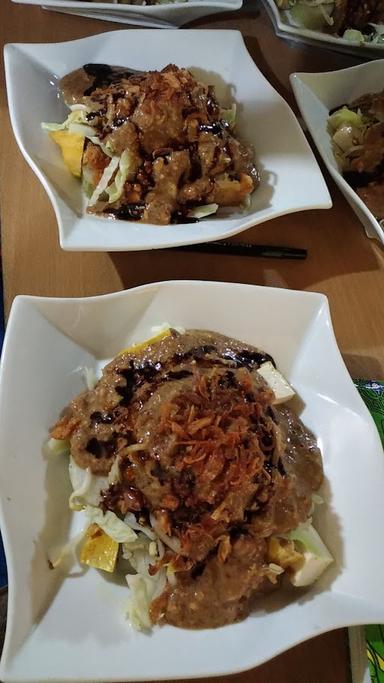 TAHU GIMBAL & NASI GORENG MAS'FEB