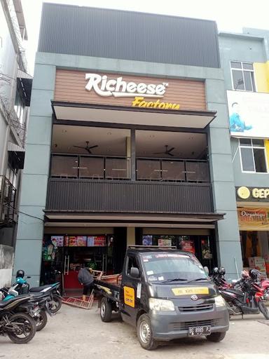 RICHEESE FACTORY PLAJU PALEMBANG