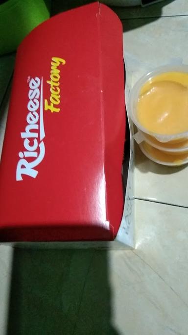 RICHEESE FACTORY PLAJU PALEMBANG