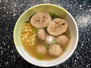 BAKSO & MIE AYAM ZAVVAIS