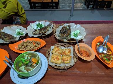 KULINER GRIYO SEMILIIR