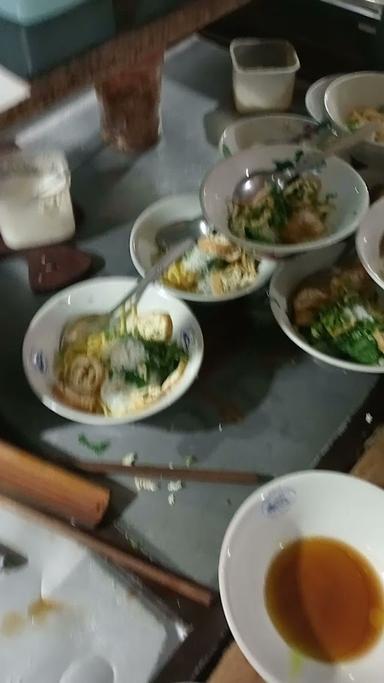 MIE AYAM & BAKSO MAS ZAINAL