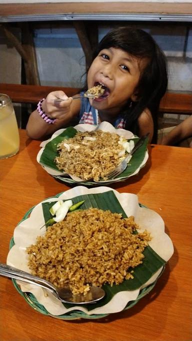 NASI GORENG DAN BAKMI GORENG JAWA 17 MAS BREWOK