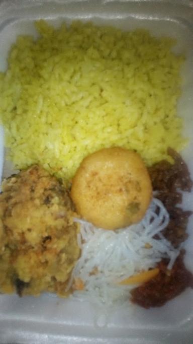 NASI KUNING, DAPUR IBAM.