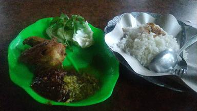 NASI UDUK BU RIZKY