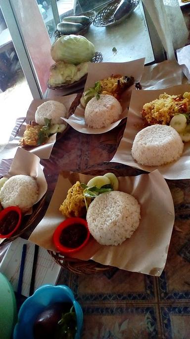 AYAM GEPREK KREMES MB SARI