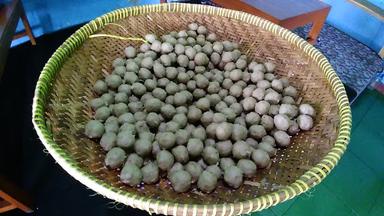 BAKSO & MIE AYAM LESTARI WONOGIRI