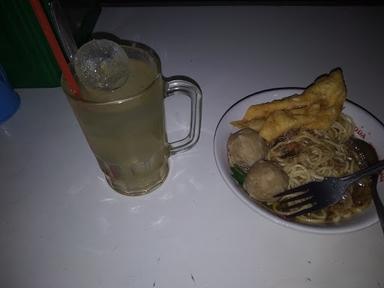 MIE AYAM DAN BAKSO PAK DANANG DONGKELAN