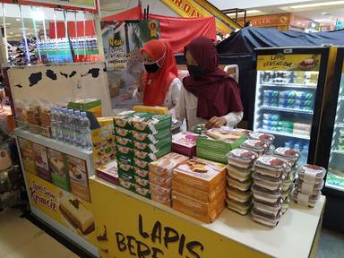 LAPIS BERENDAM BOOTH PANBILL MALL. ( ATRIUM LANTAI DASAR )