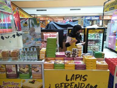 LAPIS BERENDAM BOOTH PANBILL MALL. ( ATRIUM LANTAI DASAR )