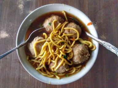 WARUNG BAKSO GAJAH MUNGKUR