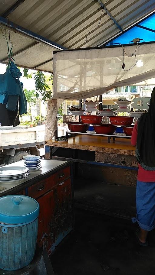 WARUNG NASI UDA