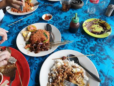 WARUNG BIRU