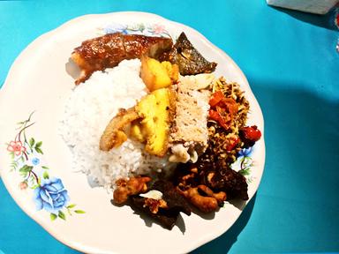 WARUNG NASI BE TIMBUNGAN & LAWAR MEN KUKEK