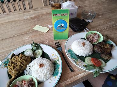 WARUNG TRIPLE B - BEBEK BUMBU BALI