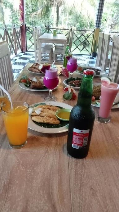 WARUNG TRIPLE B - BEBEK BUMBU BALI