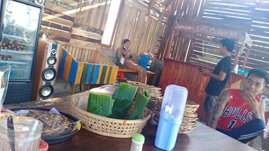 WARUNG TEDUH