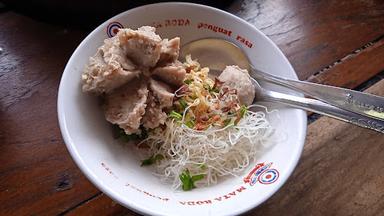 BAKSO & MIE AYAM DASIBOY