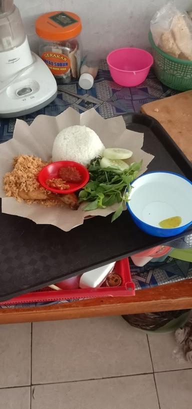 WARUNG MAKAN BU BANJIR