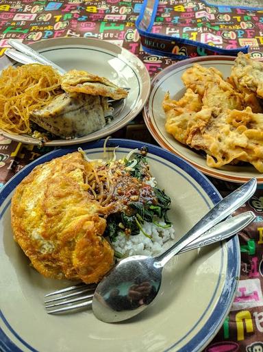 WARUNG PECEL MBAH WIJI