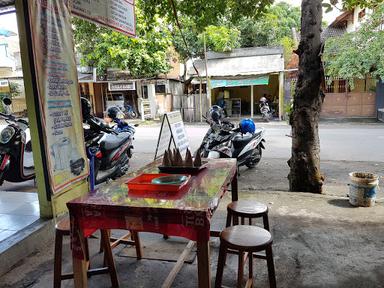 WARUNG KOPI KRIKOR