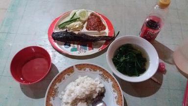 RUMAH MAKAN (UDANG, CUMI)