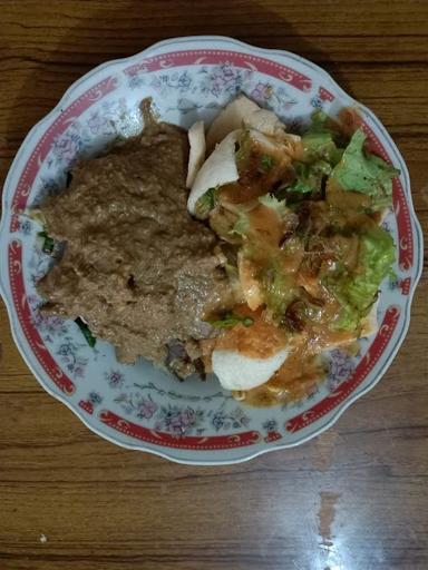 WAROENG TAHU CAMPUR DAN GADO - GADO NING MINAH