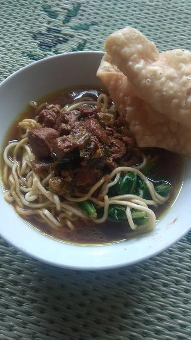 BAKSO, SOTO, MI AYAM TRESNO ROSO