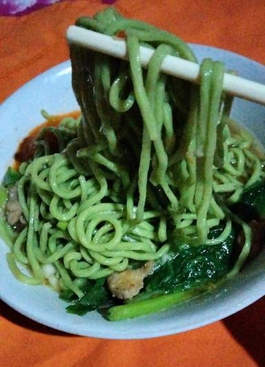 MIE AYAM & AYAM GEPREK BERKAH DUA PUTERI