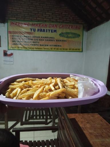 RM YU PARIYEM (AYAM, PULI TEMPE, JADAH, SAYUR LOMBOK)